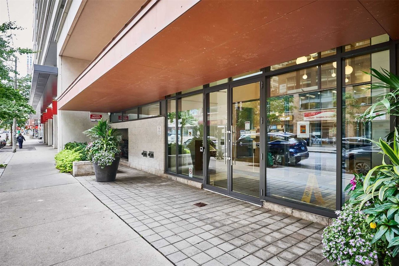 111 Elizabeth Street - Photo 4