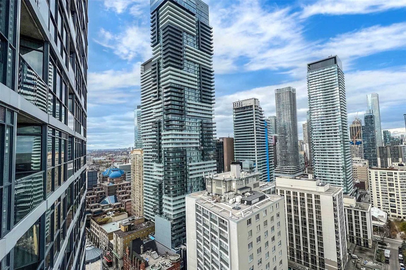 21 Carlton Street - Photo 19