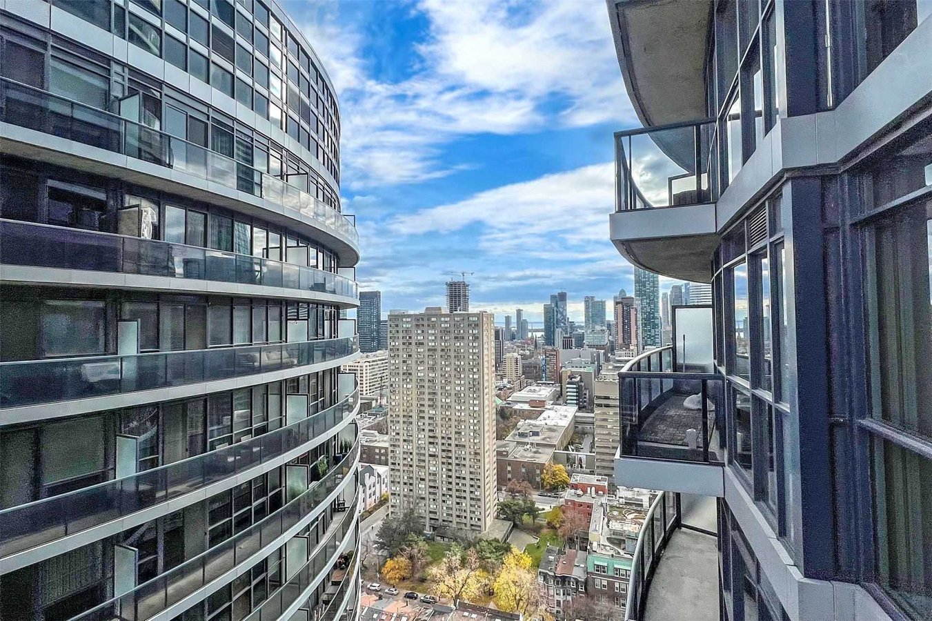 21 Carlton Street - Photo 21