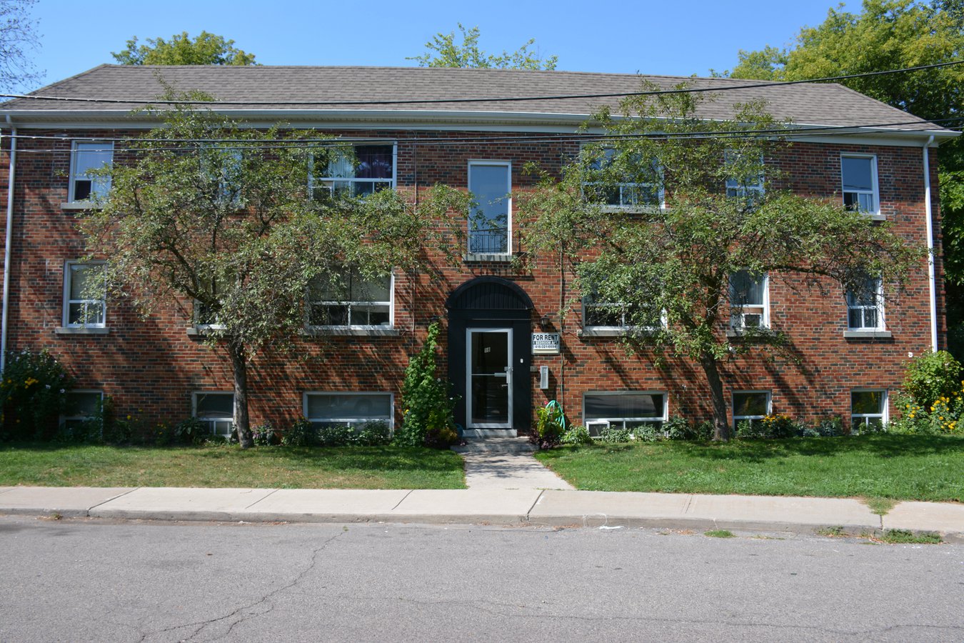 16 Fernwood Gardens - Photo 1