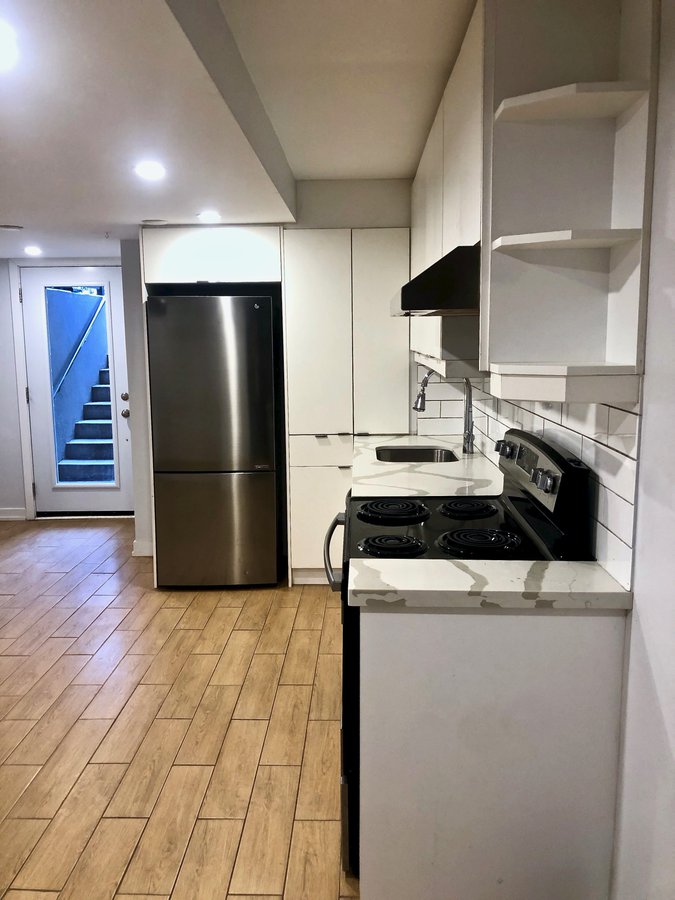 98 Montrose Avenue - Photo 5