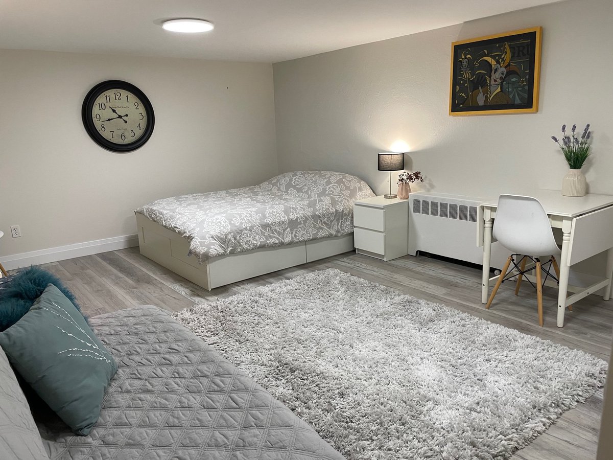 584 Davenport Road - Photo 11