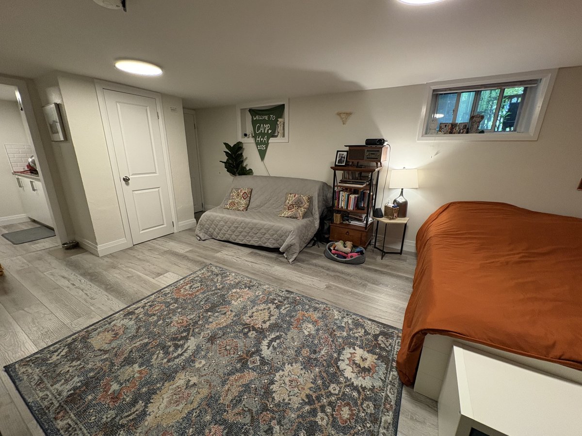 584 Davenport Road - Photo 19