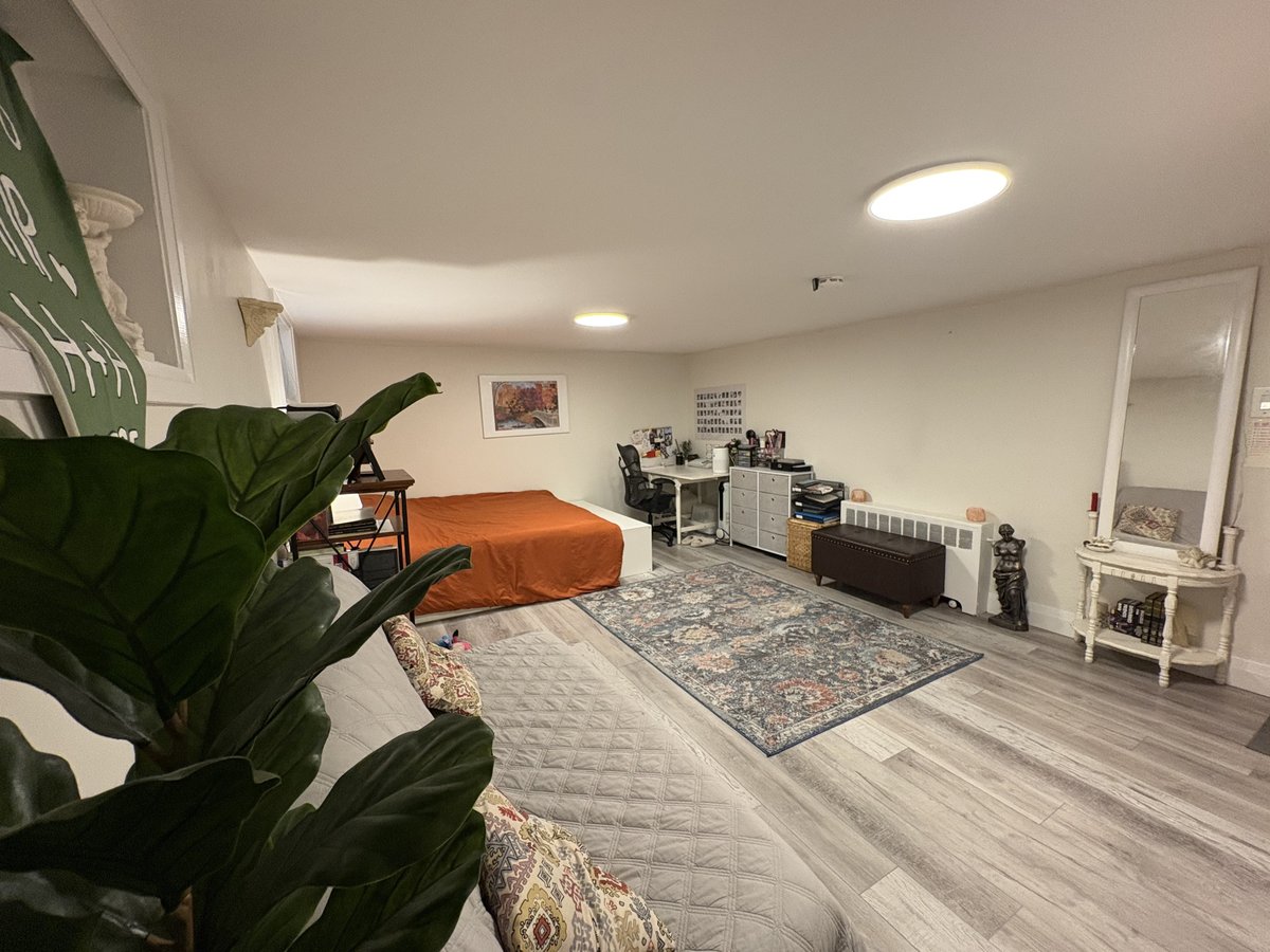 584 Davenport Road - Photo 18