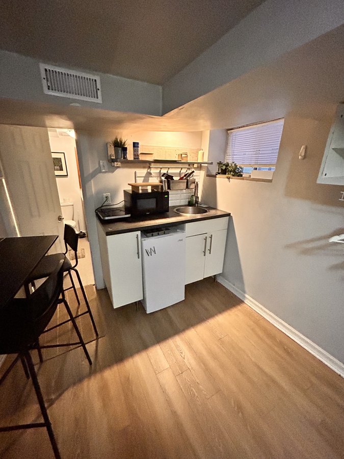 2091 Gerrard Street East - Photo 6
