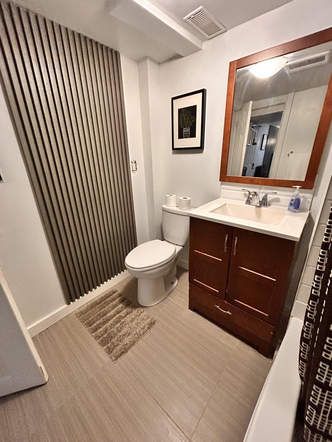 2091 Gerrard Street East - Photo 13