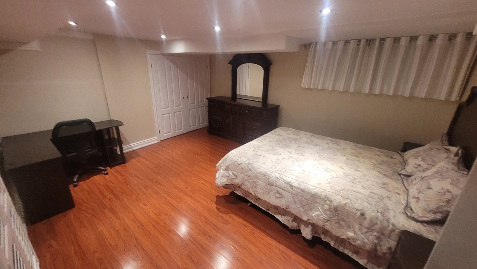 15 Sweetland Road - Photo 4