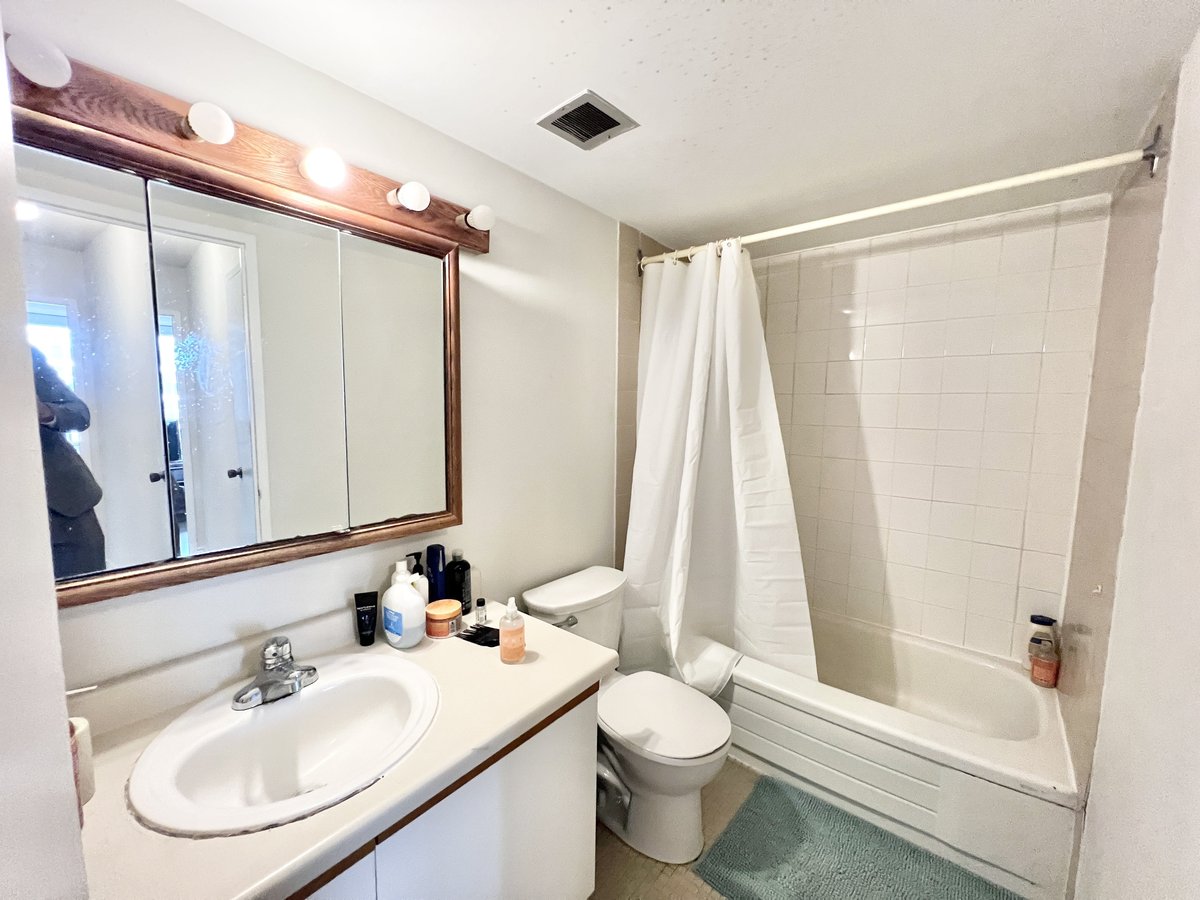 633 Bay Street - Photo 6