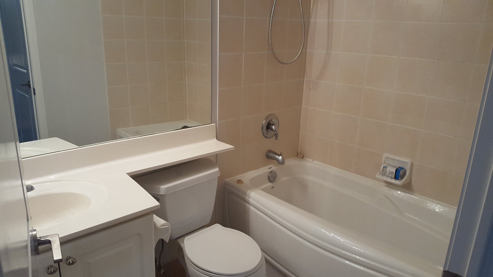 18 Parkview Avenue - Photo 5