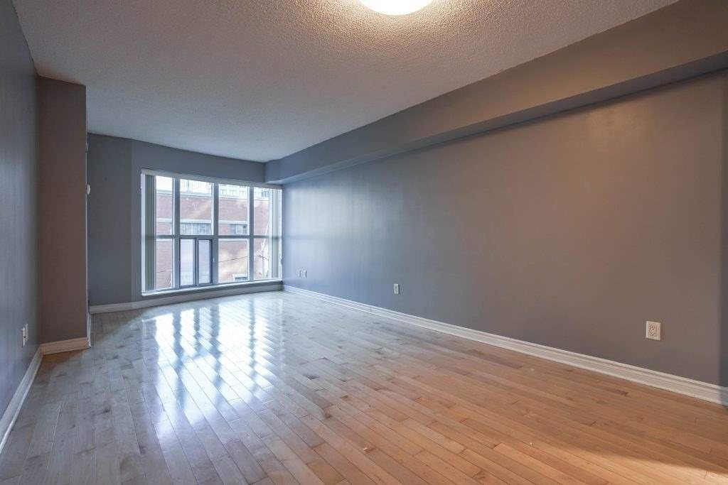250 Wellington Street West - Photo 13