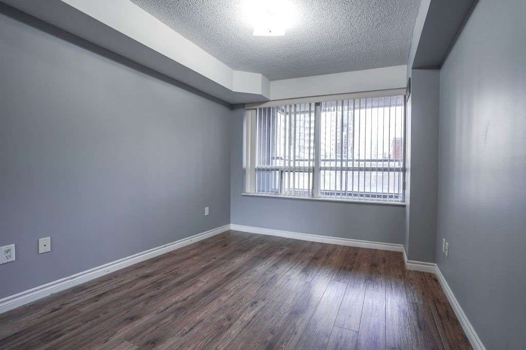 250 Wellington Street West - Photo 16