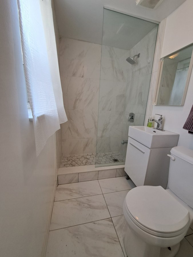 1047 Victoria Park Avenue - Photo 5