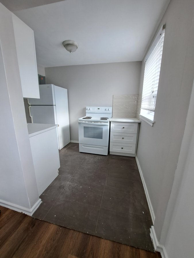1047 Victoria Park Avenue - Photo 6
