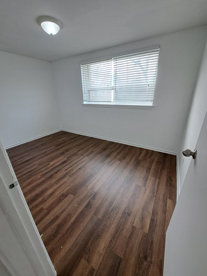 1047 Victoria Park Avenue - Photo 7