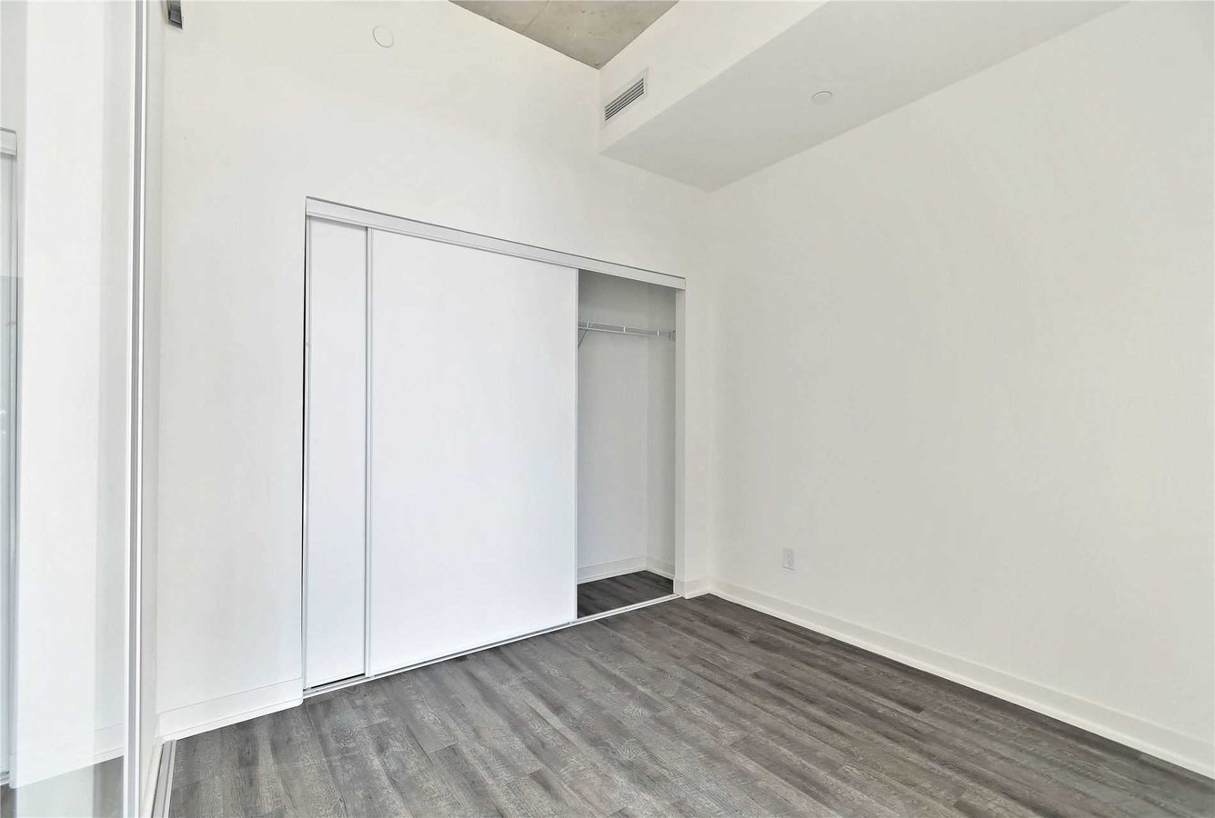 1808 Saint Clair Avenue West - Photo 15