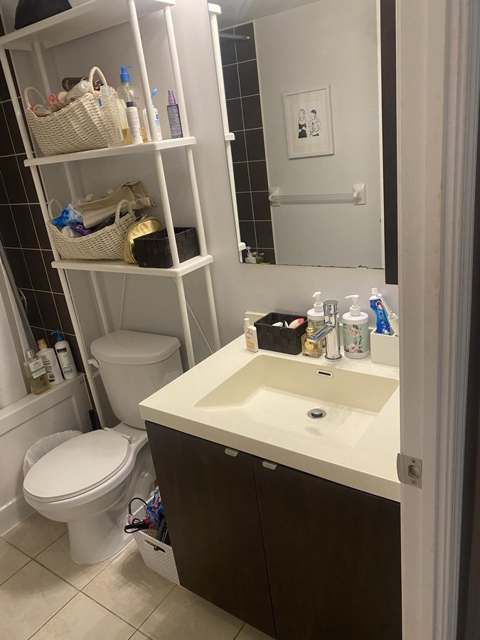 352 Front Street West - Photo 9