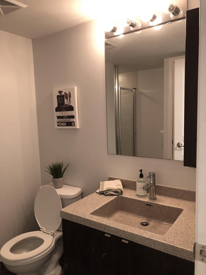 352 Front Street West - Photo 10