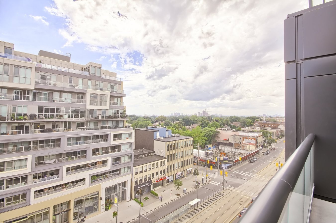 840 Saint Clair Avenue West - Photo 21
