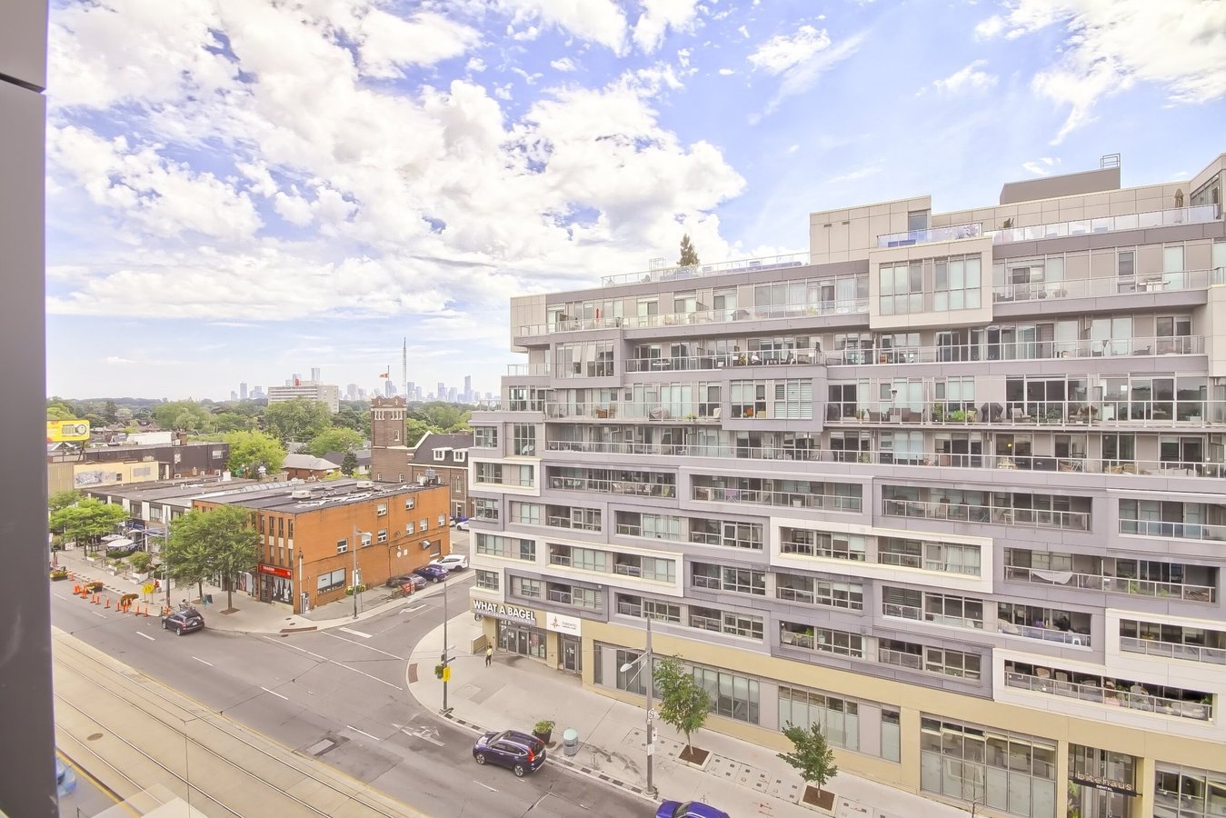 840 Saint Clair Avenue West - Photo 22