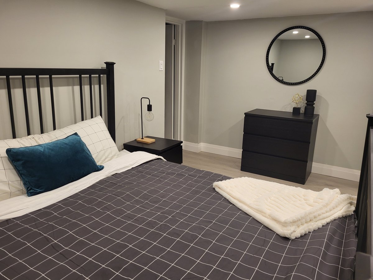 1094 Avenue Road - Photo 6
