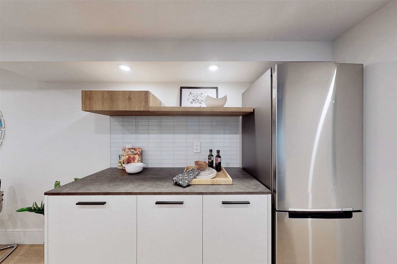 26 Henderson Avenue - Photo 5