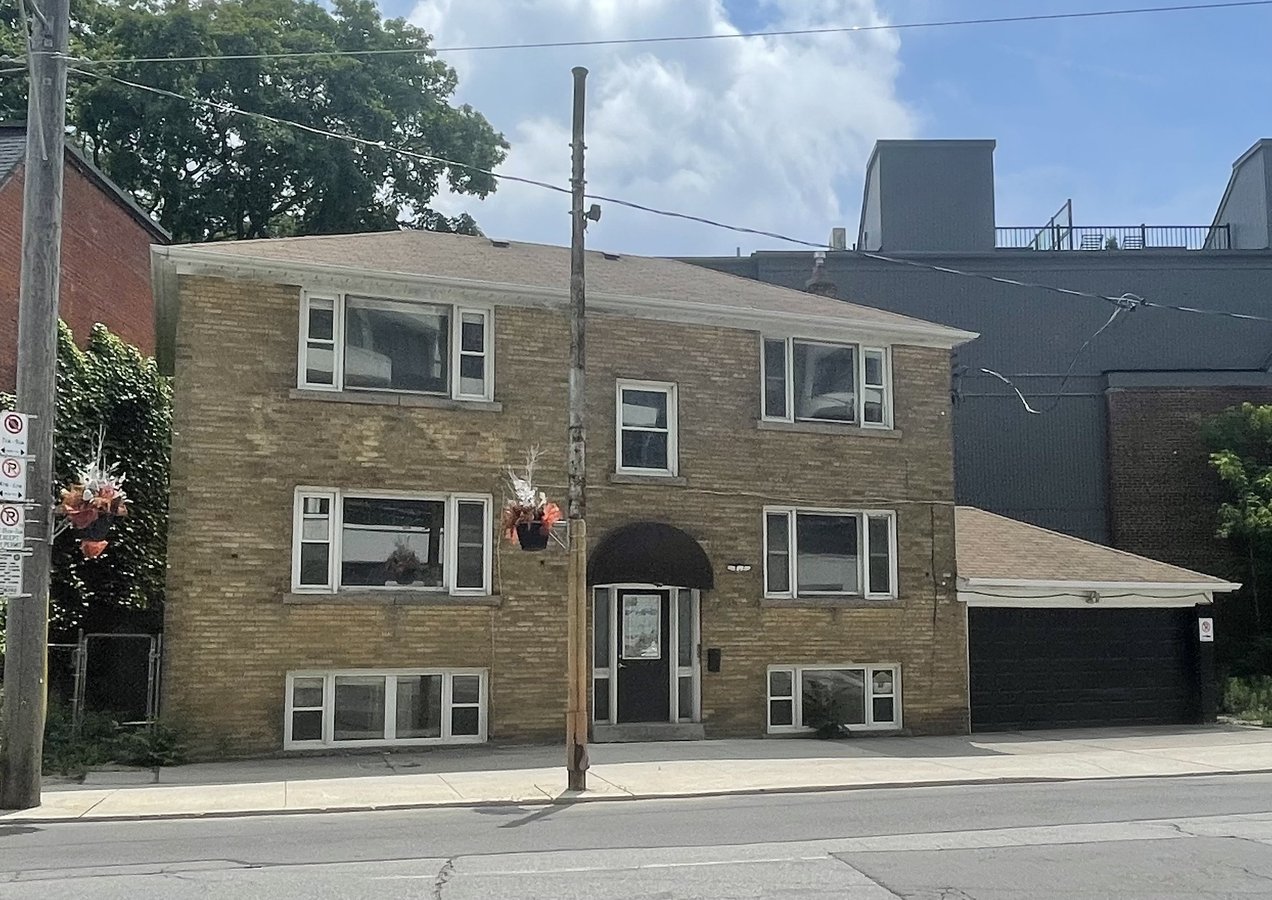 305 Dupont Street - Photo 7