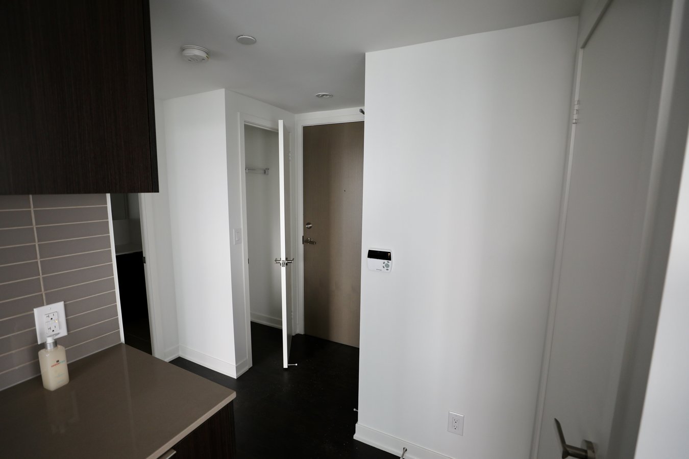 100 Harbour Street - Photo 5
