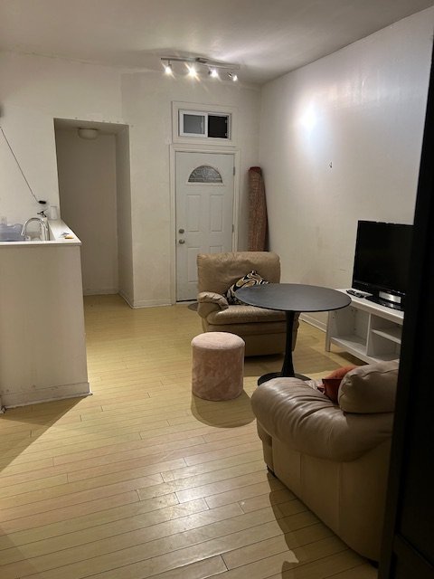 210 McCaul Street - Photo 22