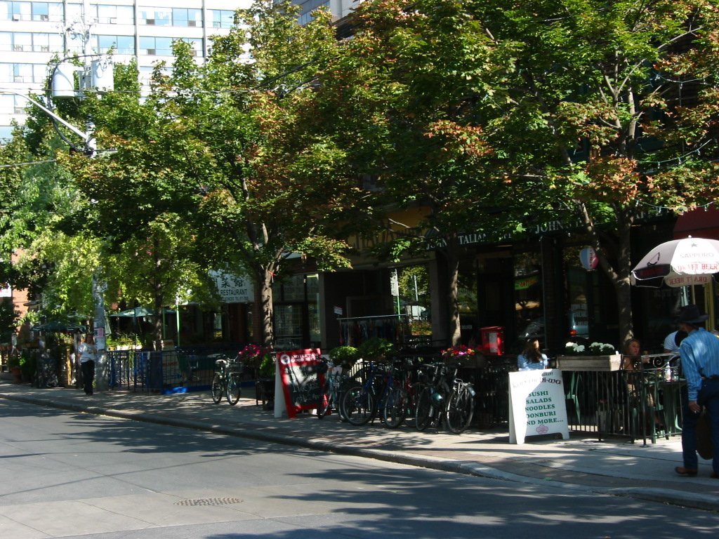 210 McCaul Street - Photo 24