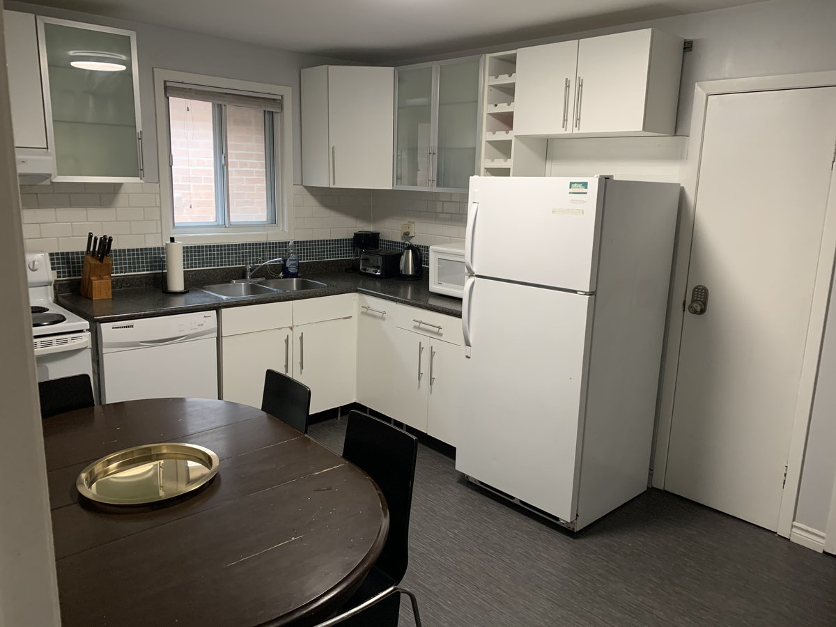 239 Pickering Street - Photo 4