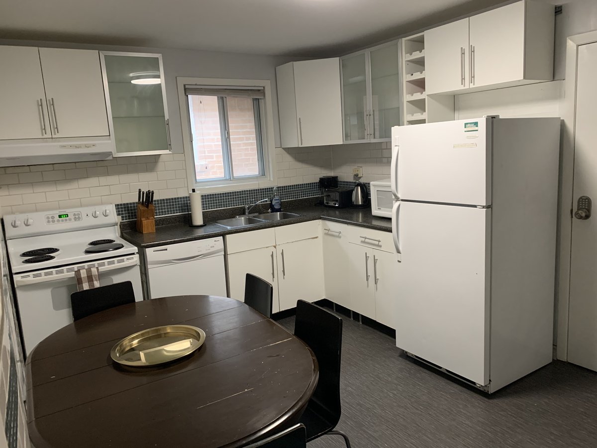 239 Pickering Street - Photo 5