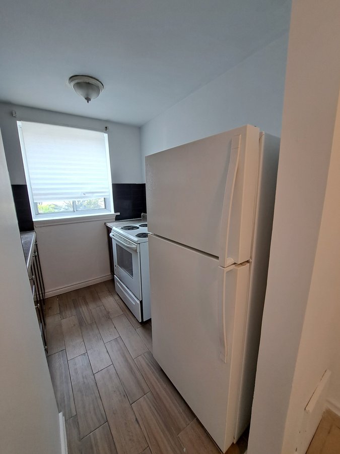 1047 Victoria Park Avenue - Photo 4