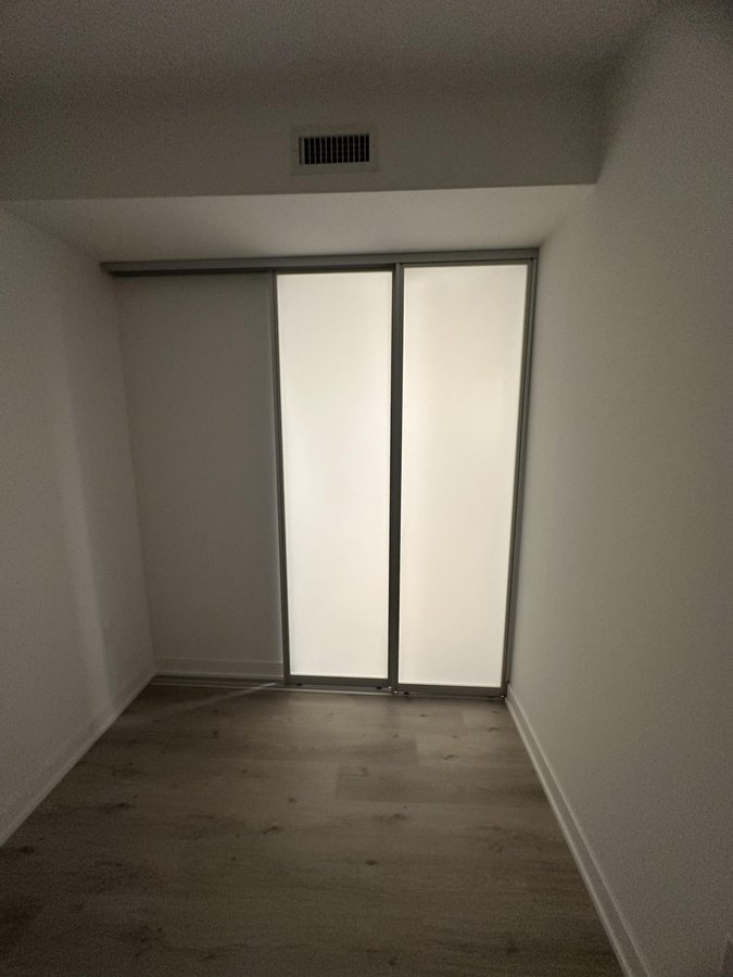 238 Simcoe Street - Photo 11