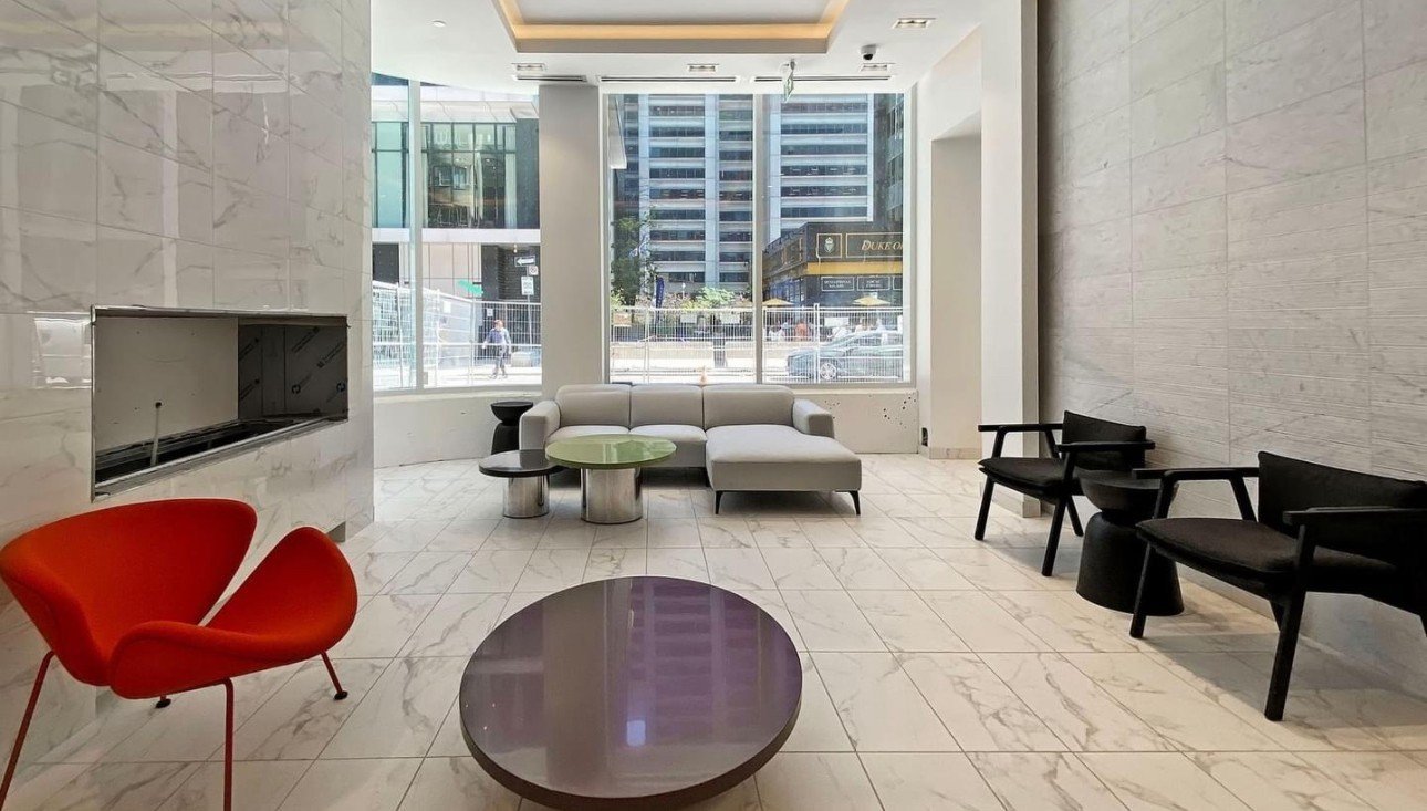 238 Simcoe Street - Photo 7