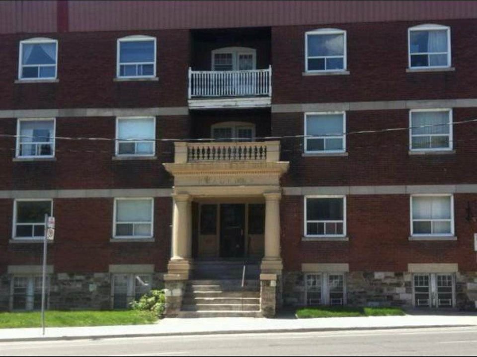 359 Davenport Road - Photo 17
