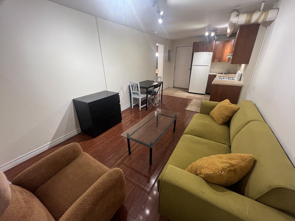 359 Davenport Road - Photo 4