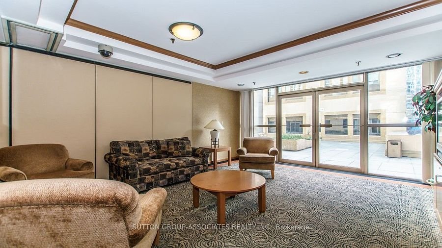 25 Grenville Street - Photo 32