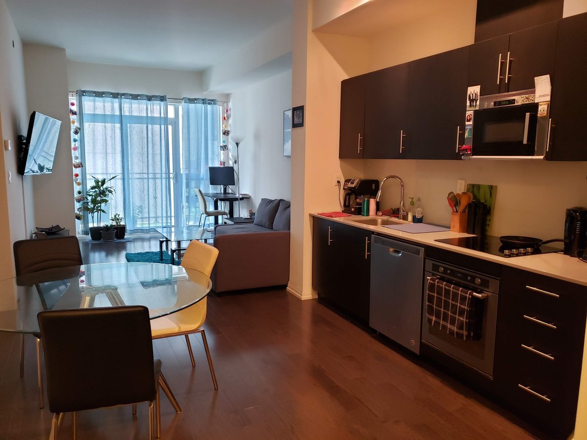 460 Adelaide Street East - Photo 2