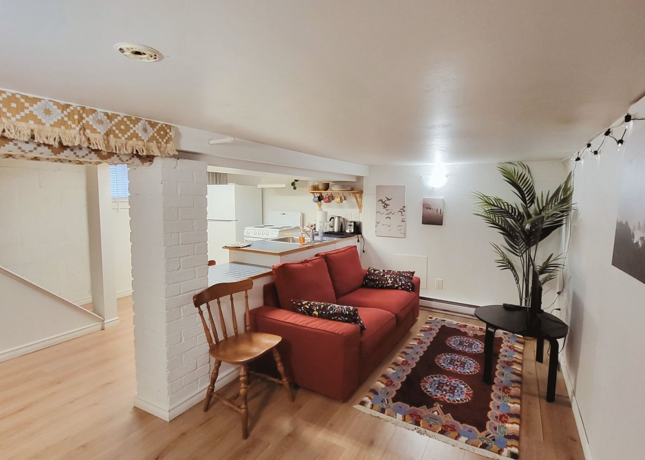 687 Glencairn Avenue - Photo 2