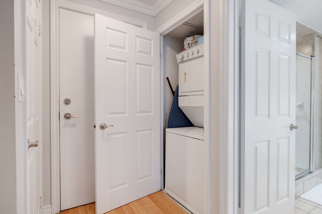 270 Wellington Street West - Photo 12