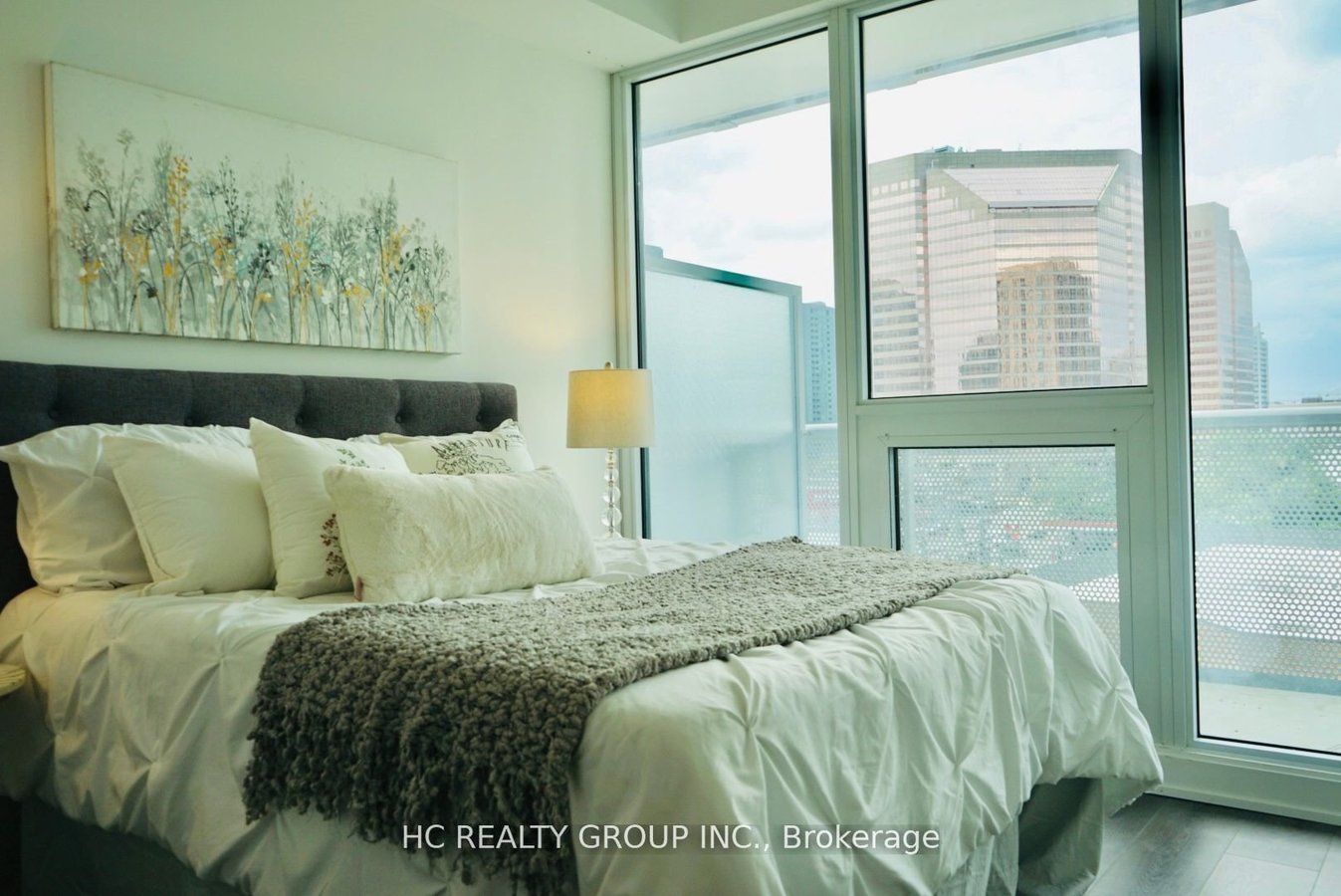 15 Holmes Avenue - Photo 8