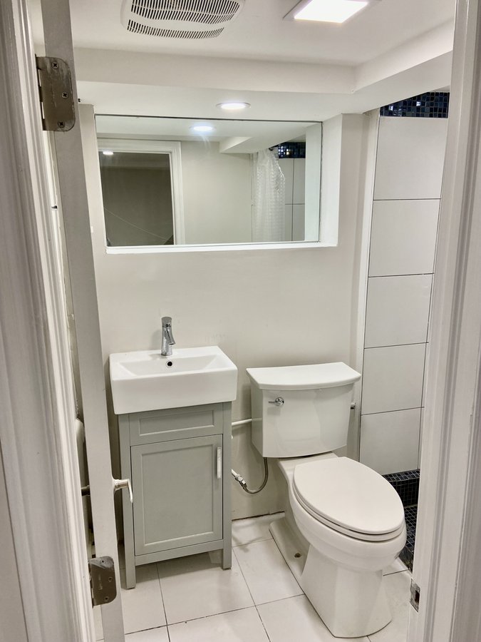23 Harvie Avenue - Photo 3