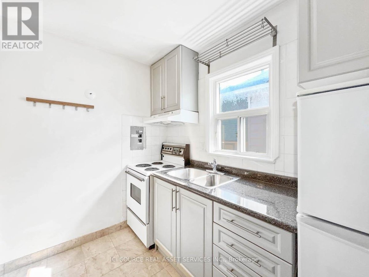3 - 114 EASTWOOD ROAD - Photo 11
