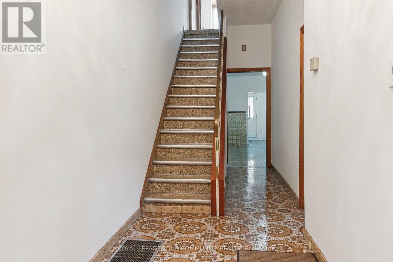 59 BROOKFIELD STREET - Photo 9