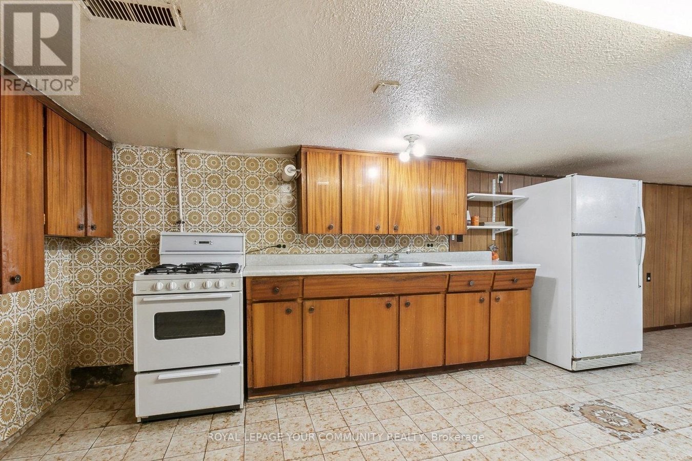 59 BROOKFIELD STREET - Photo 36