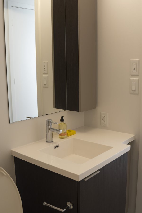 203 College Street - Photo 3