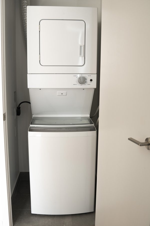 203 College Street - Photo 5