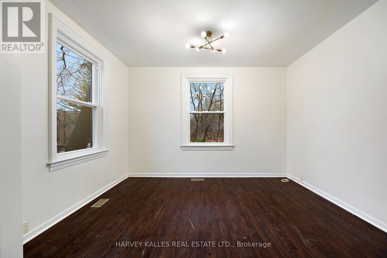 137 SUMMERHILL AVENUE - Photo 8