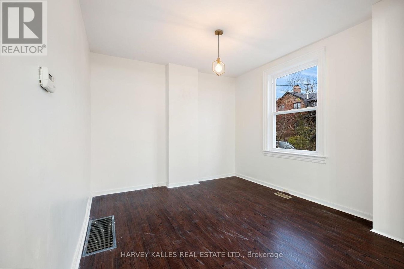 137 SUMMERHILL AVENUE - Photo 9