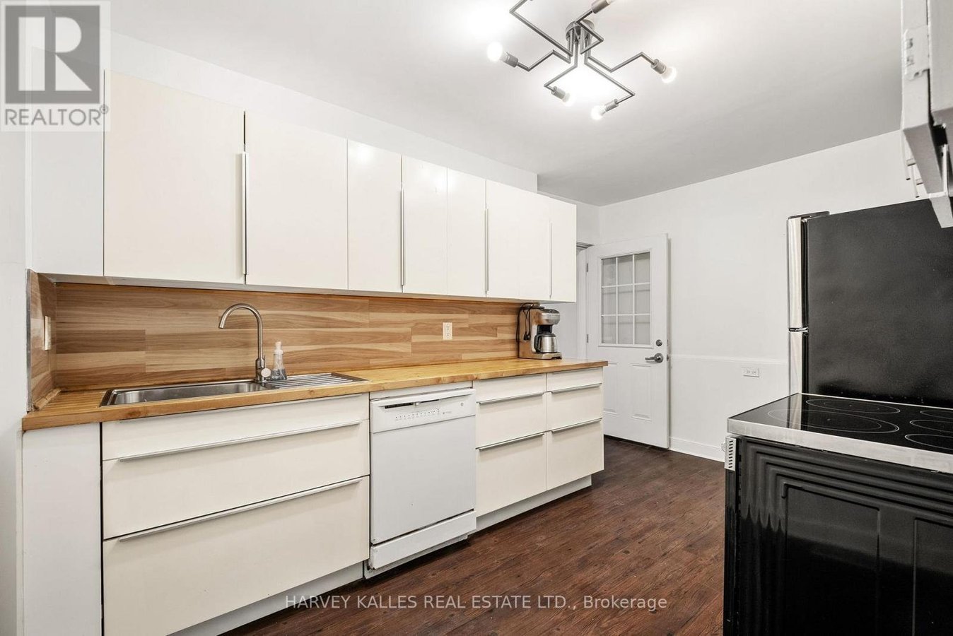 137 SUMMERHILL AVENUE - Photo 11
